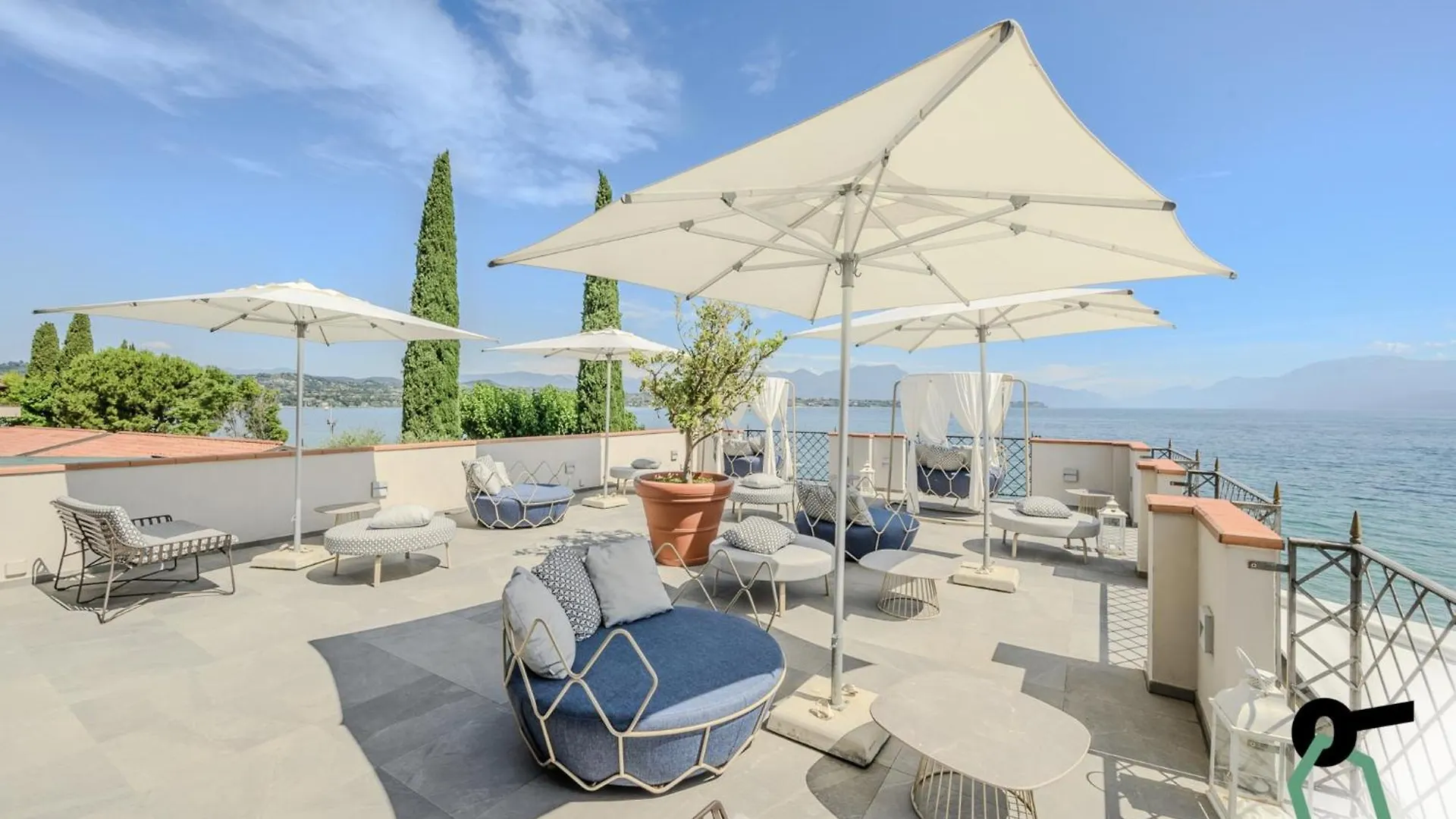 Hotiday Apartment Collection - Desenzano Desenzano del Garda 0*,  Italy