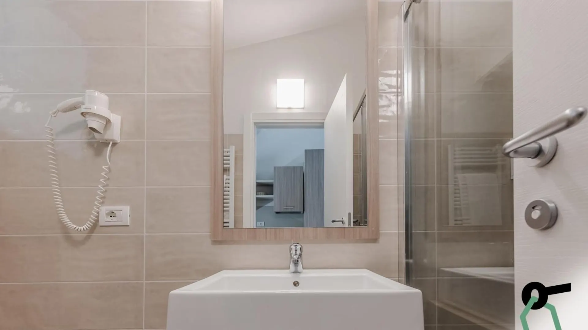 Hotiday Apartment Collection - Desenzano Desenzano del Garda 0*,  Italy