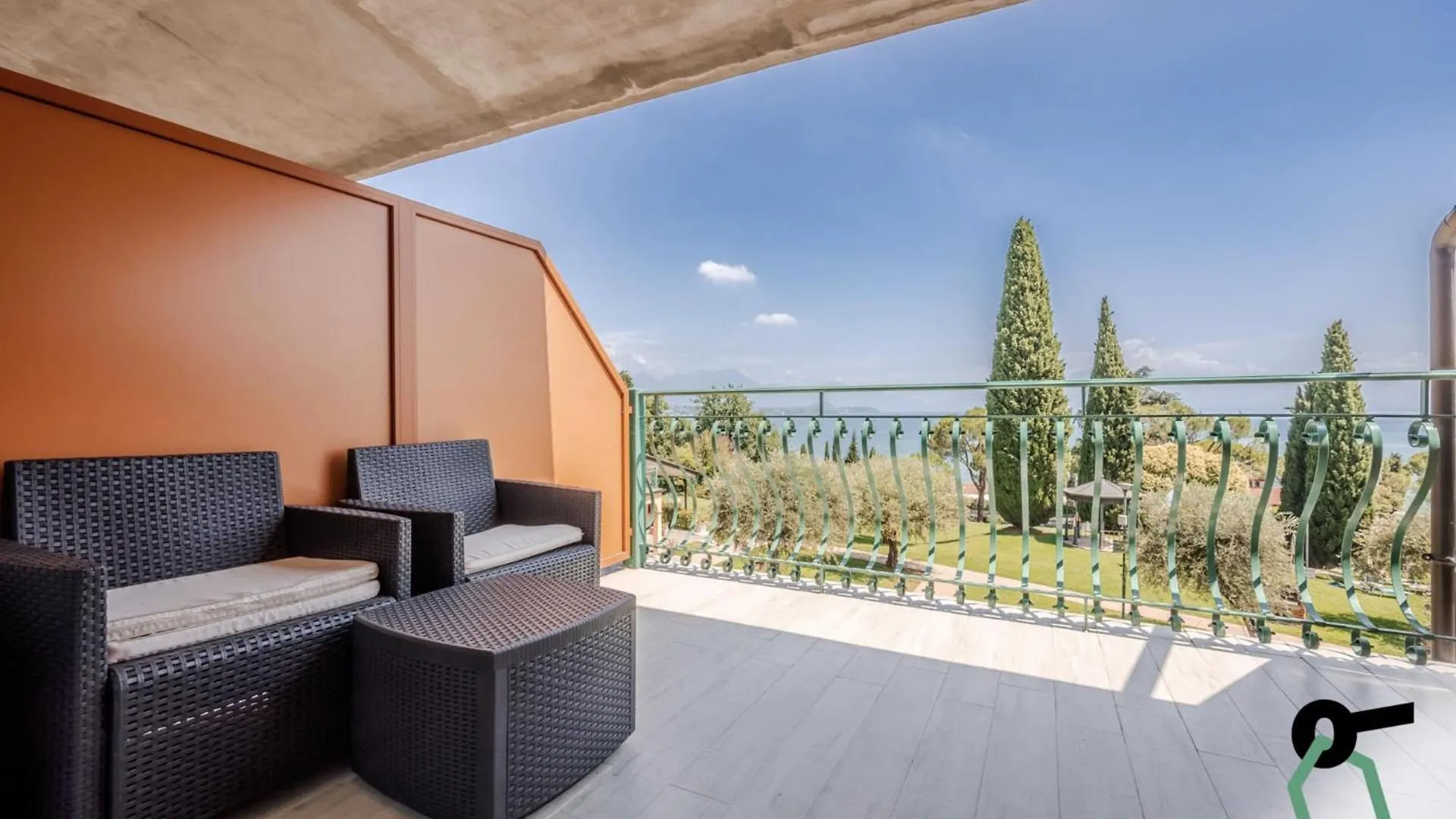 Aparthotel Hotiday Apartment Collection - Desenzano Desenzano del Garda Italy